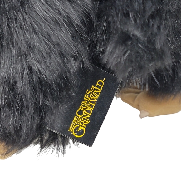 Fantastic Beasts The Crimes of Grindelwald Black Niffler Plush 9" - Picture 4 of 5